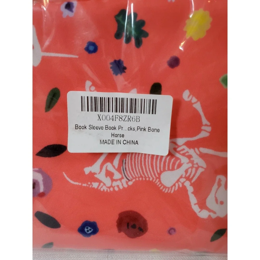 Wanna Be a Dreamer‎ Stationary Series Pink Bones Padded Book Sleeve Protector